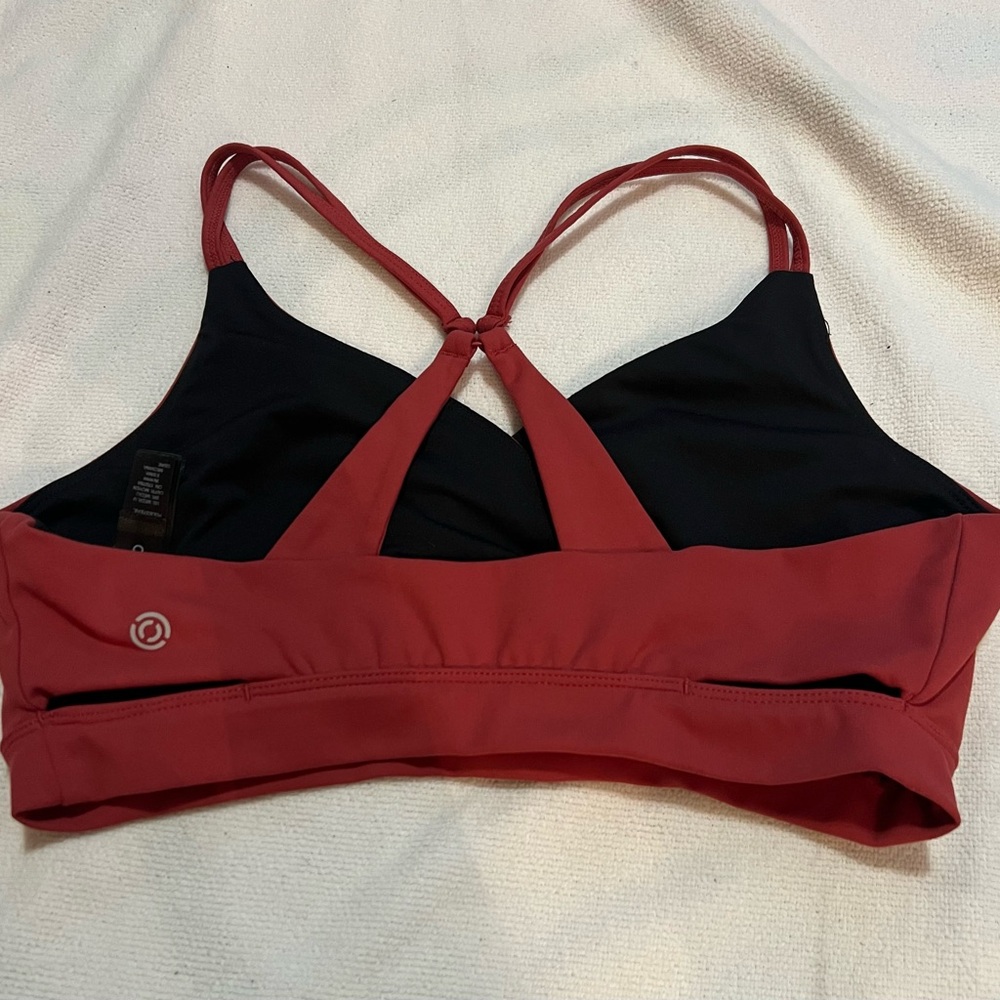 Coreio Ruby Cross-Back Sports Bra - Picture 2 of 5